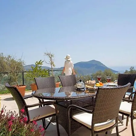 Sleeps 9 Pool Air Con Wifi Kalkan